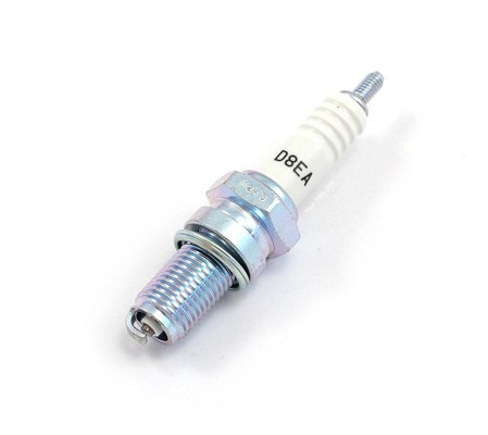 Свеча зажигания D8EA NGK скутер, квадроцикл 4-т от 125сс 2120  