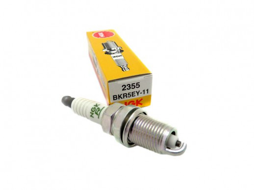 Свеча зажигания BKR5EY-11 NGK (Япония) 2355/7390  