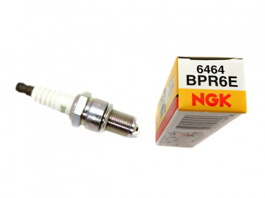 Свеча зажигания BPR6E NGK (Япония) 6464/2268  