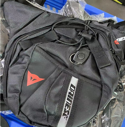 Сумка набедренная (Dainese) черная  